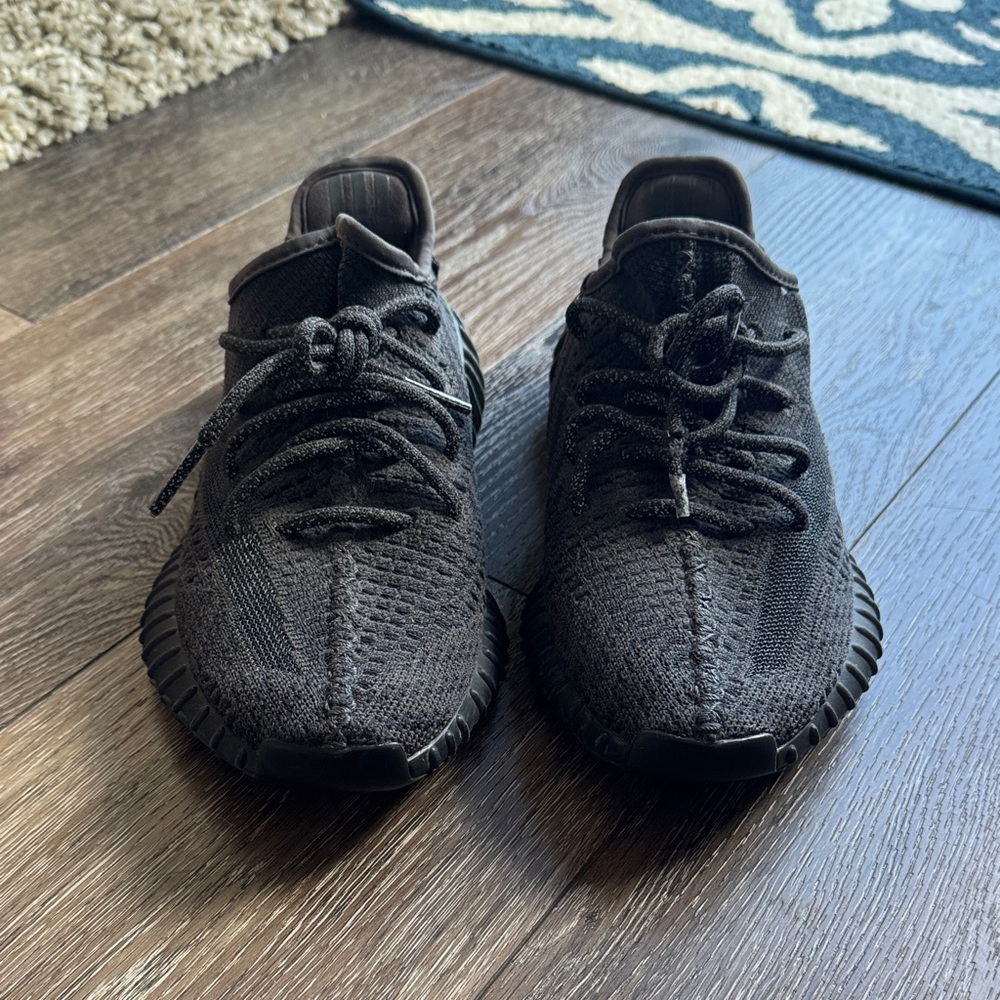 Yeezy Men's Black Sneakers